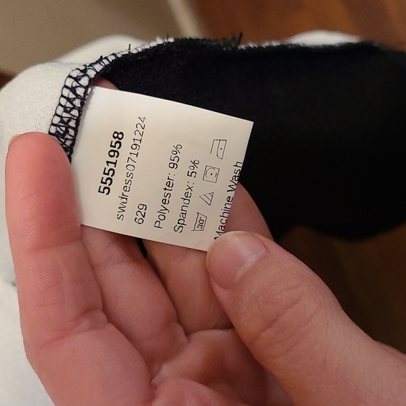 Geometric t-dress - Picture 4 of 5